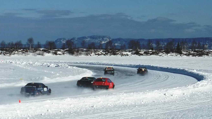 Car Ice Racing